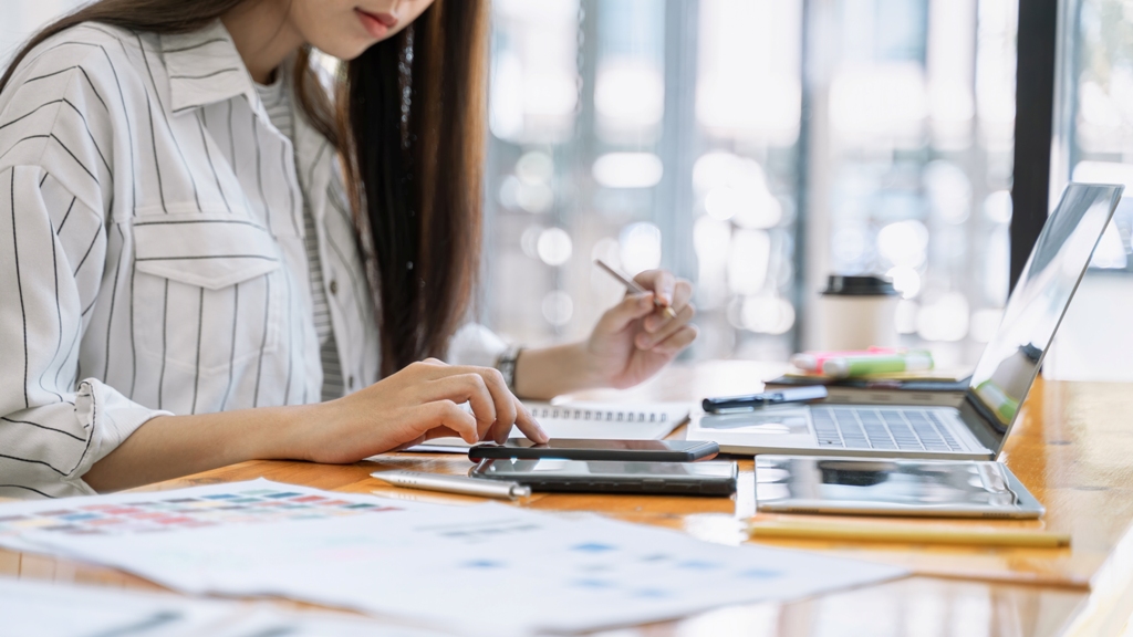 有關Google關鍵字廣告，商家與潛在客的3面向分析